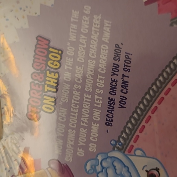 NWT/NIB Shopkins Season 5 Carrying Case with 2 Exclusive Glitz Characters - Picture 4 of 12